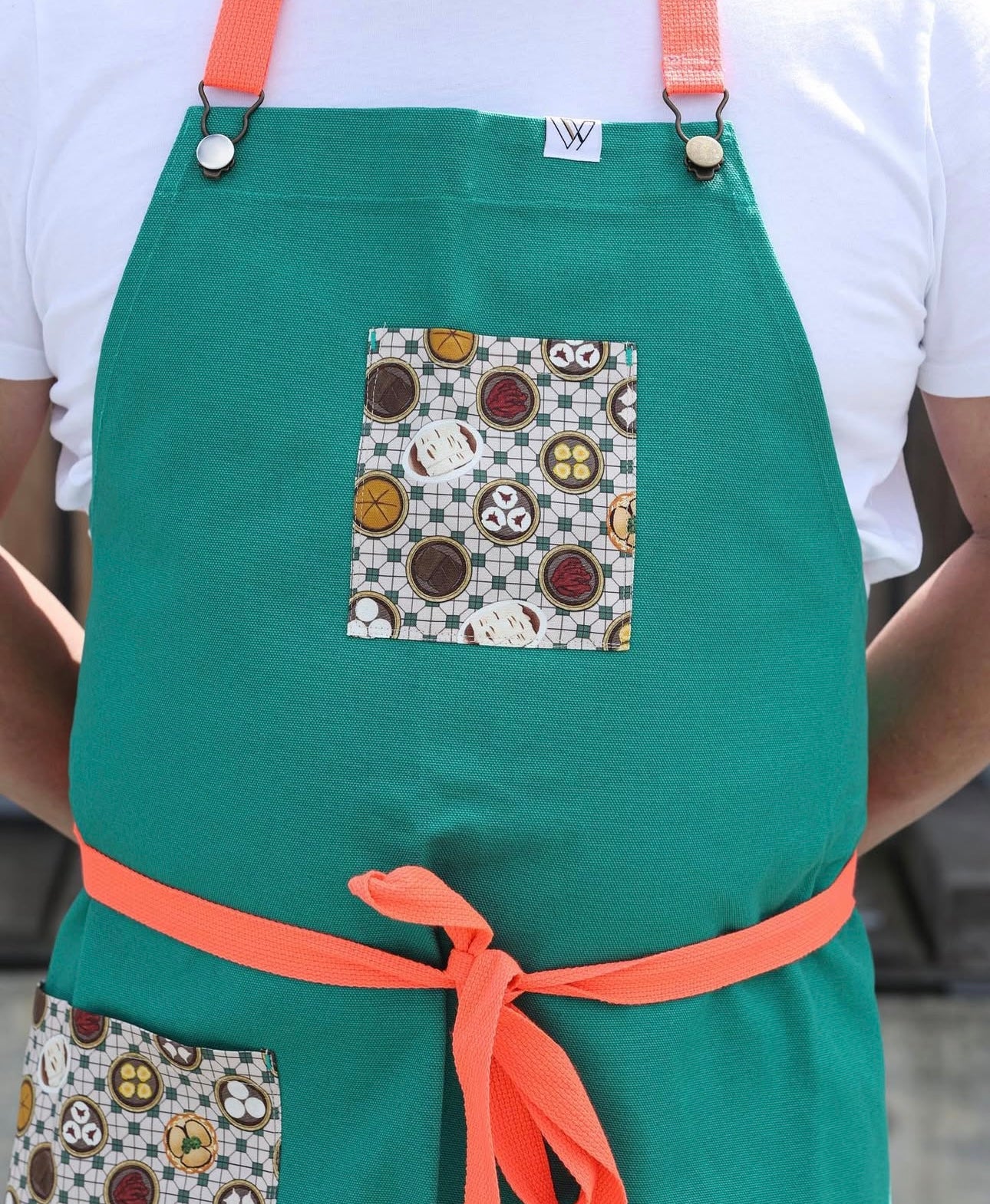 DIMSUM APRON