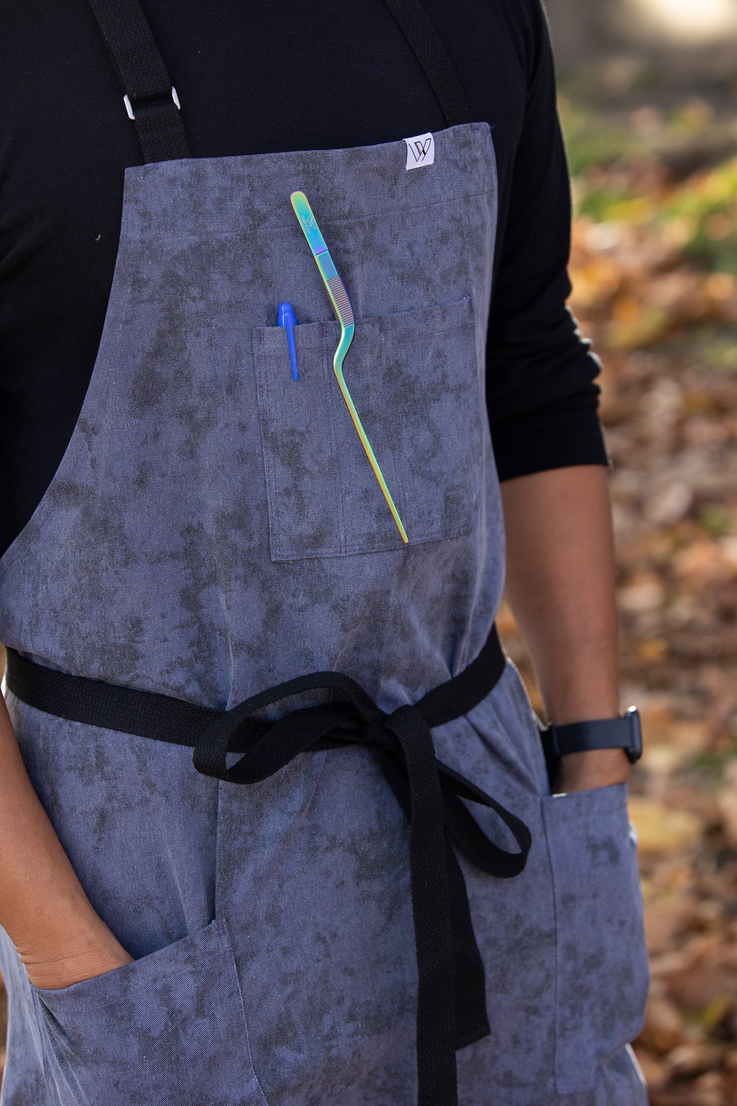 VANCOUVER HYBRIDS 101 (TIE DYE APRON)