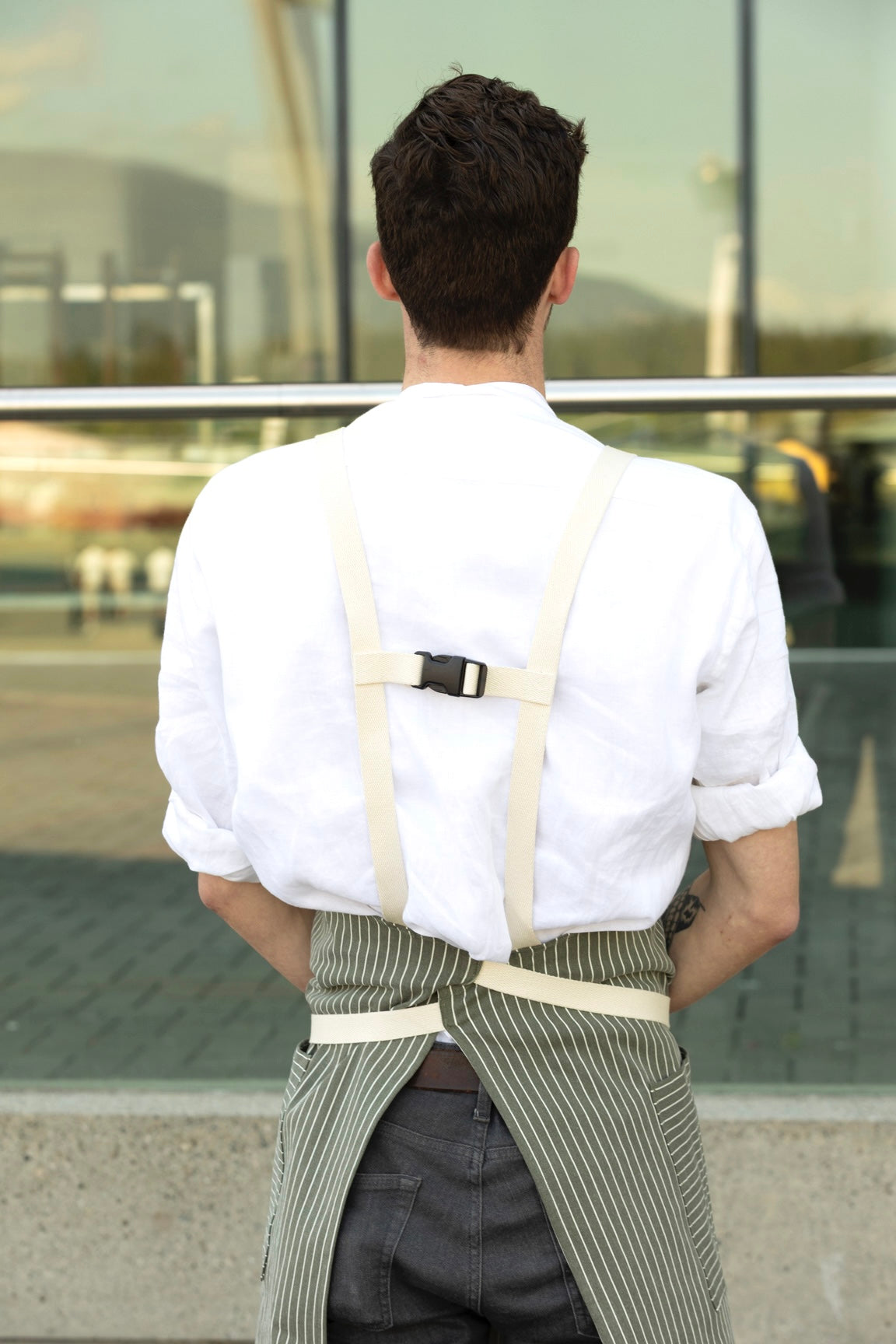 VANCOUVER 205 H-BACK APRON