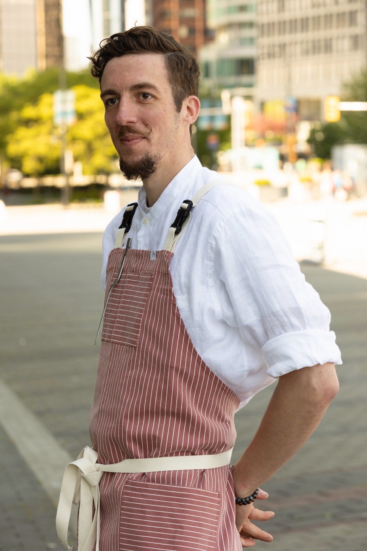 VANCOUVER 205 H BACK APRONS