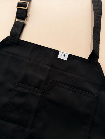 VANCOUVER 83 APRON BLACK