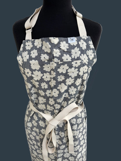 Vancouver 221 Apron ( floral & stripe)