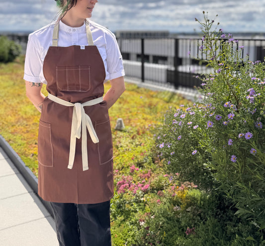 VANCOUVER 110 APRON (COLOUR STITCH)