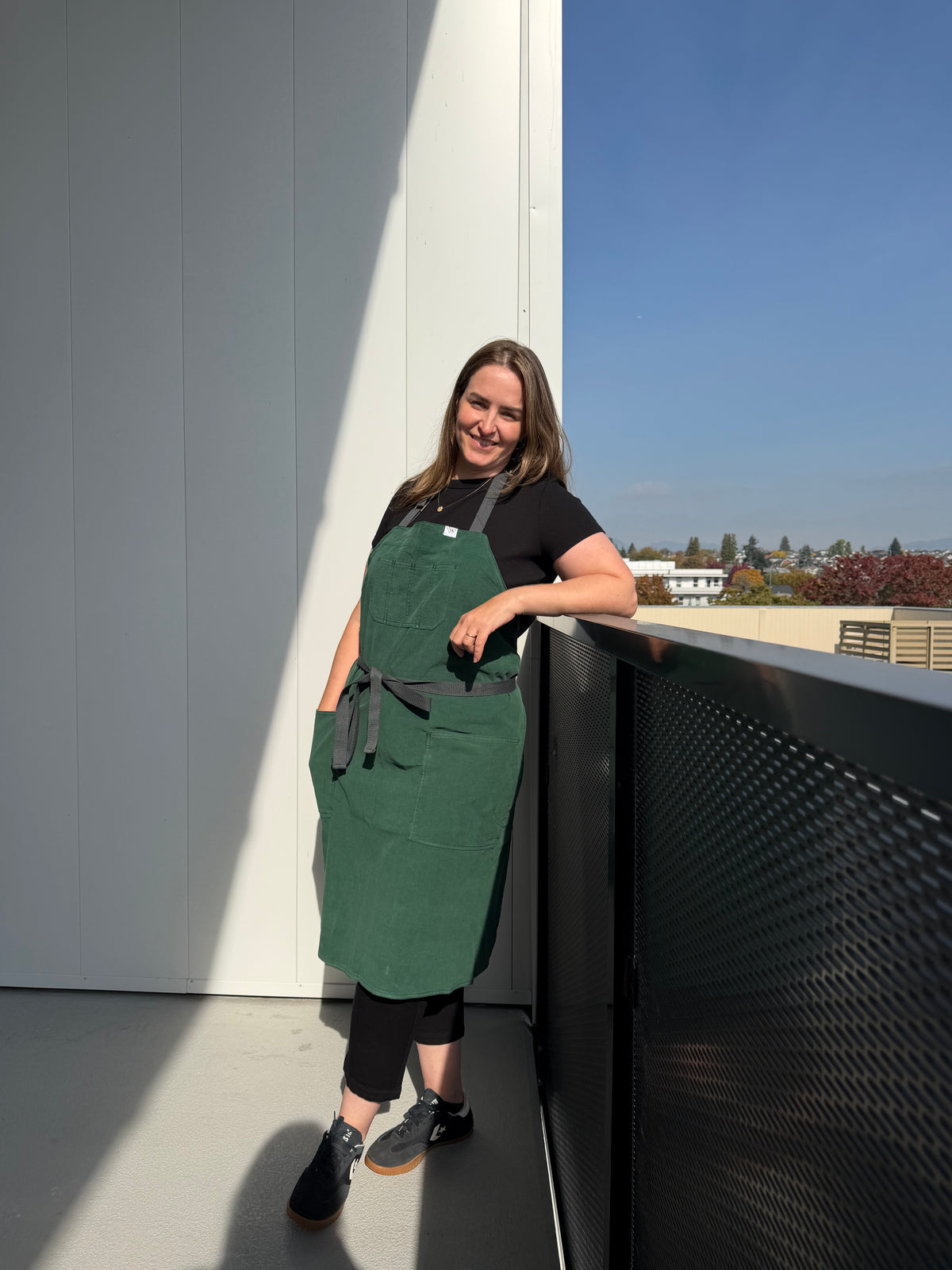 Vancouver 94 Apron (corduroy)