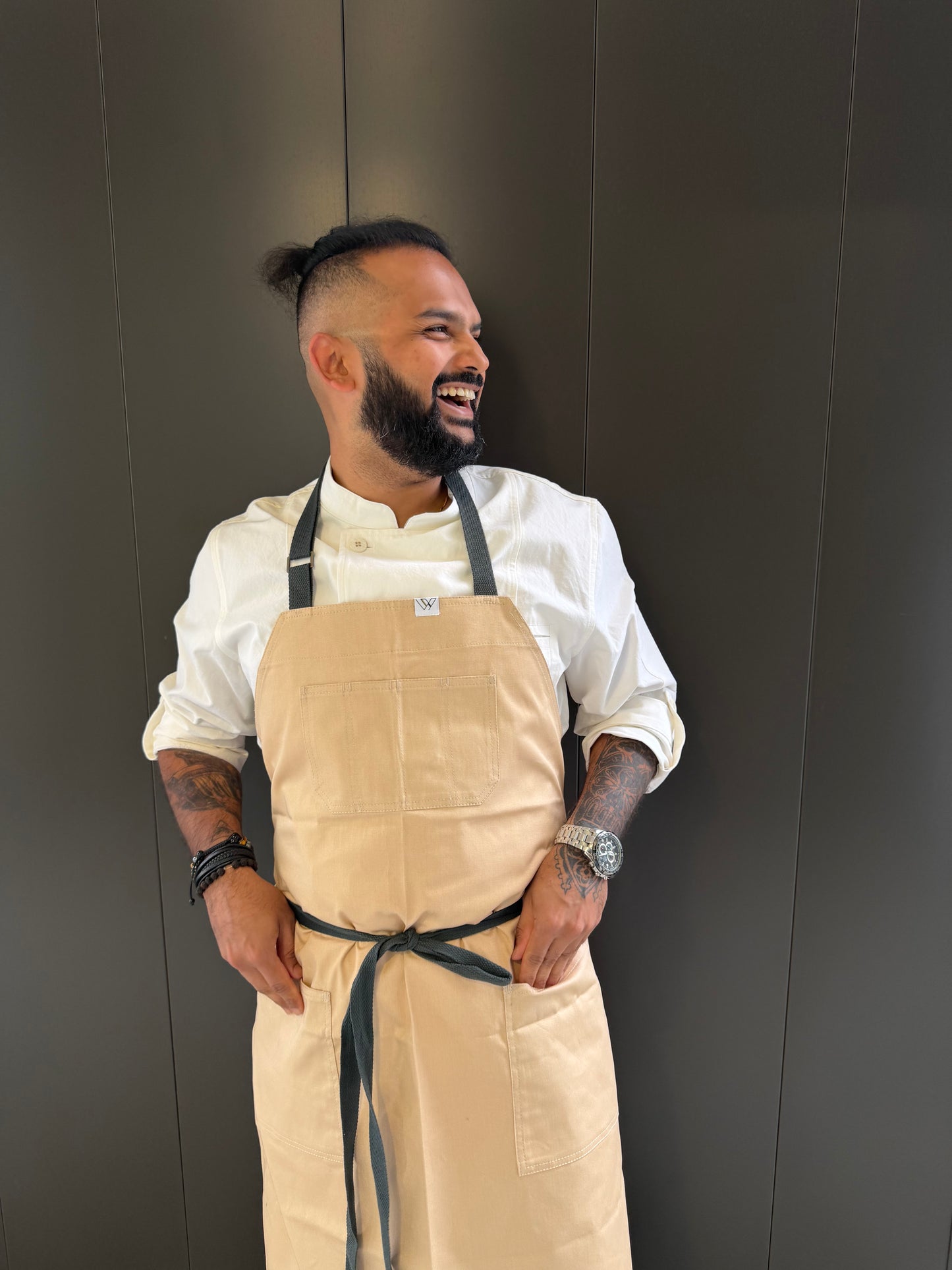 Vancouver 94 Apron (golden beige cream)