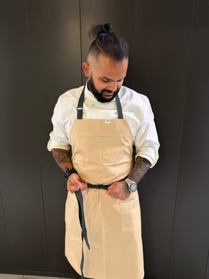 Vancouver 94 Apron (golden beige cream)