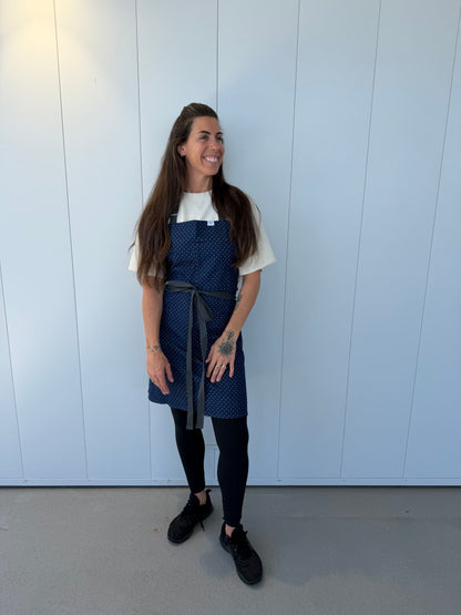 Vancouver 83 DENIM apron (polka dot)
