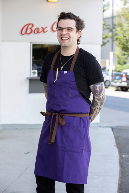 VANCOUVER 83 APRON
