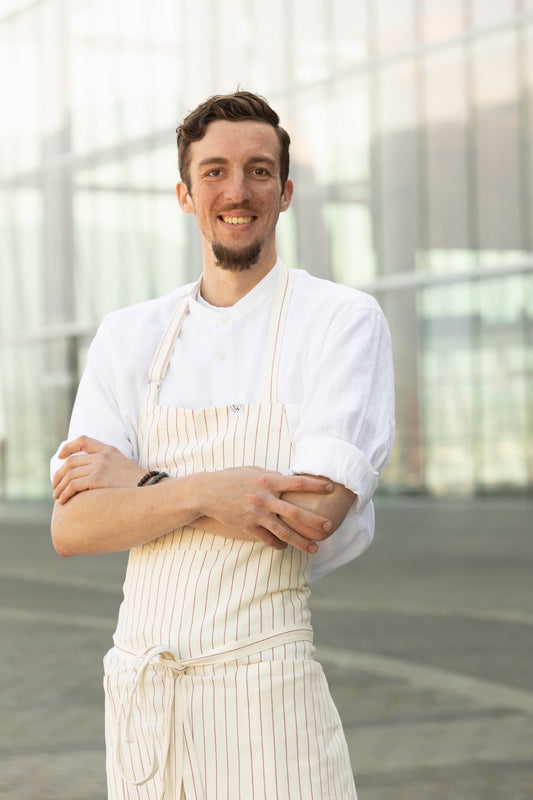 VANCOUVER 110 APRON (cream red stripe)