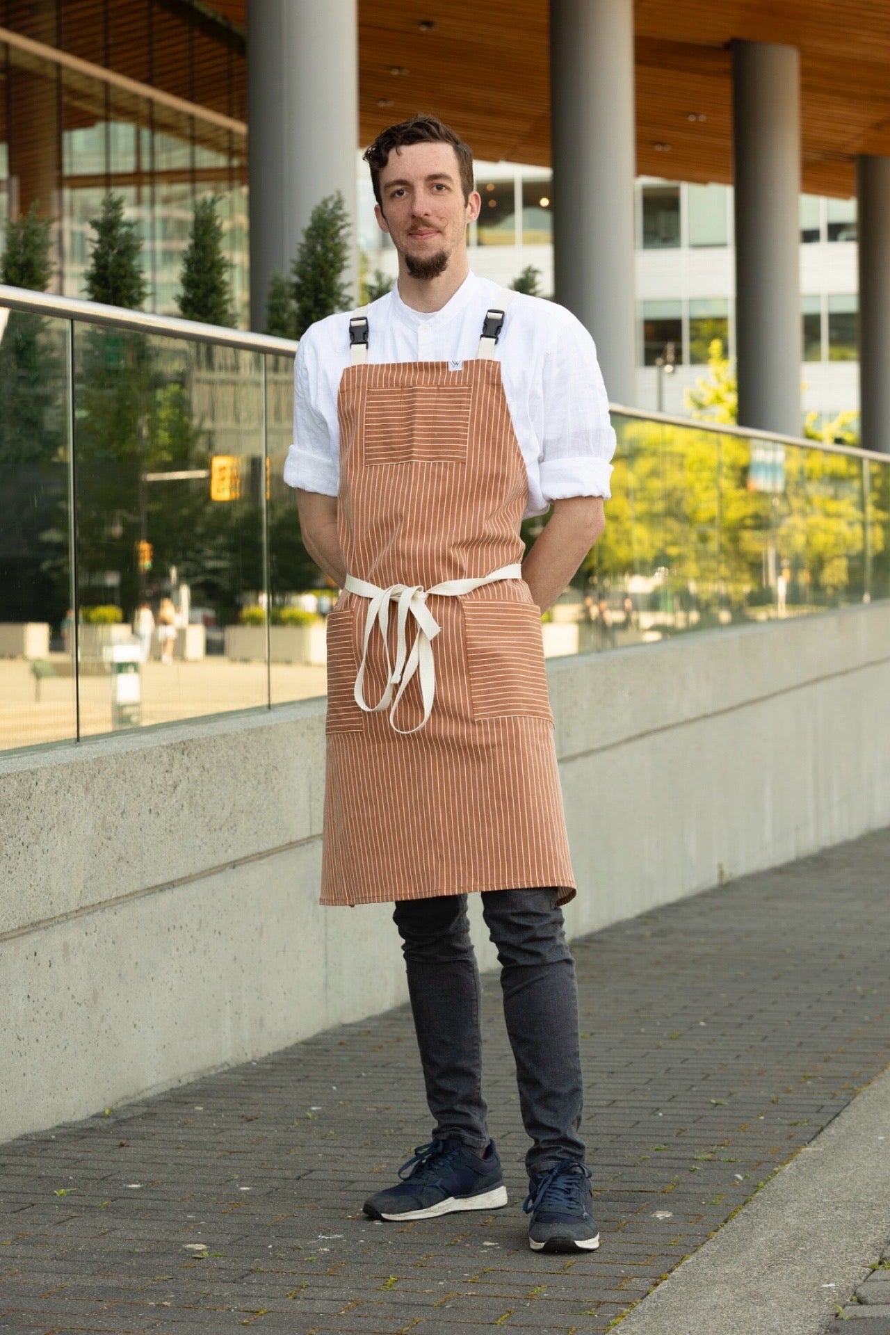 VANCOUVER 205 H-BACK APRON