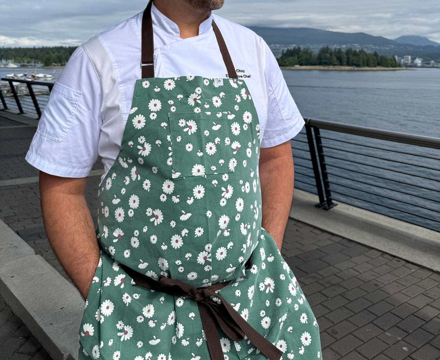 VANCOUVER 162 DAISIES APRON