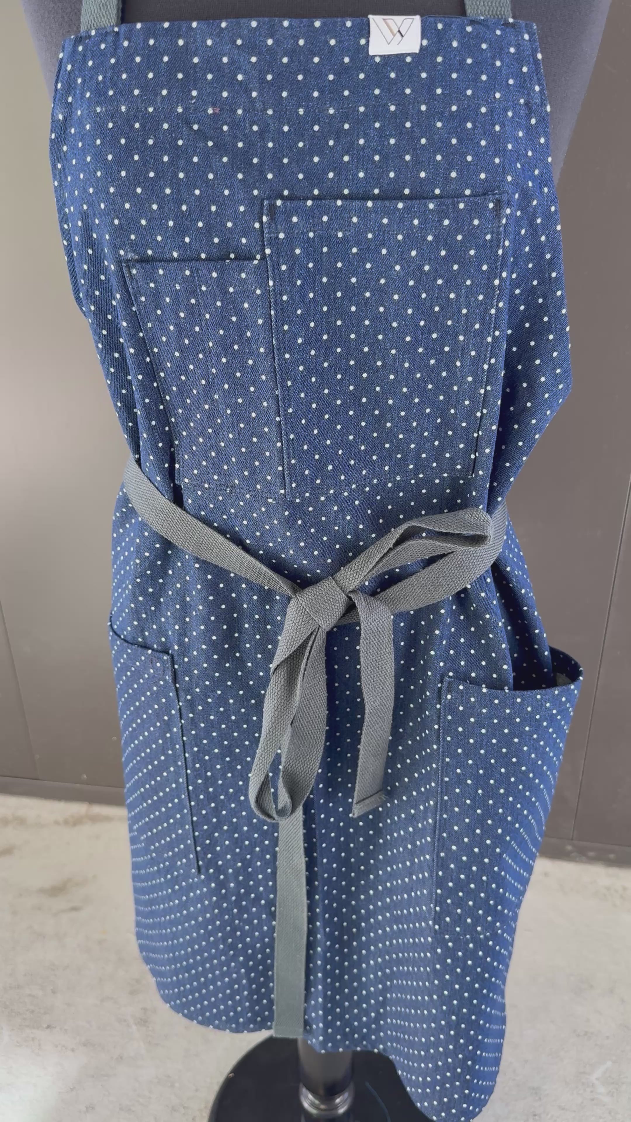 Vancouver 83 DENIM apron – Chef and Co Canada Design Studio Inc